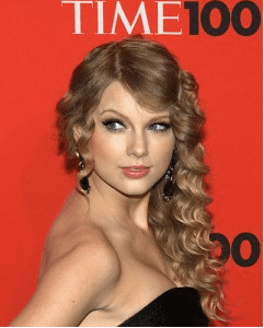 Taylor swift at the time 100 awards.